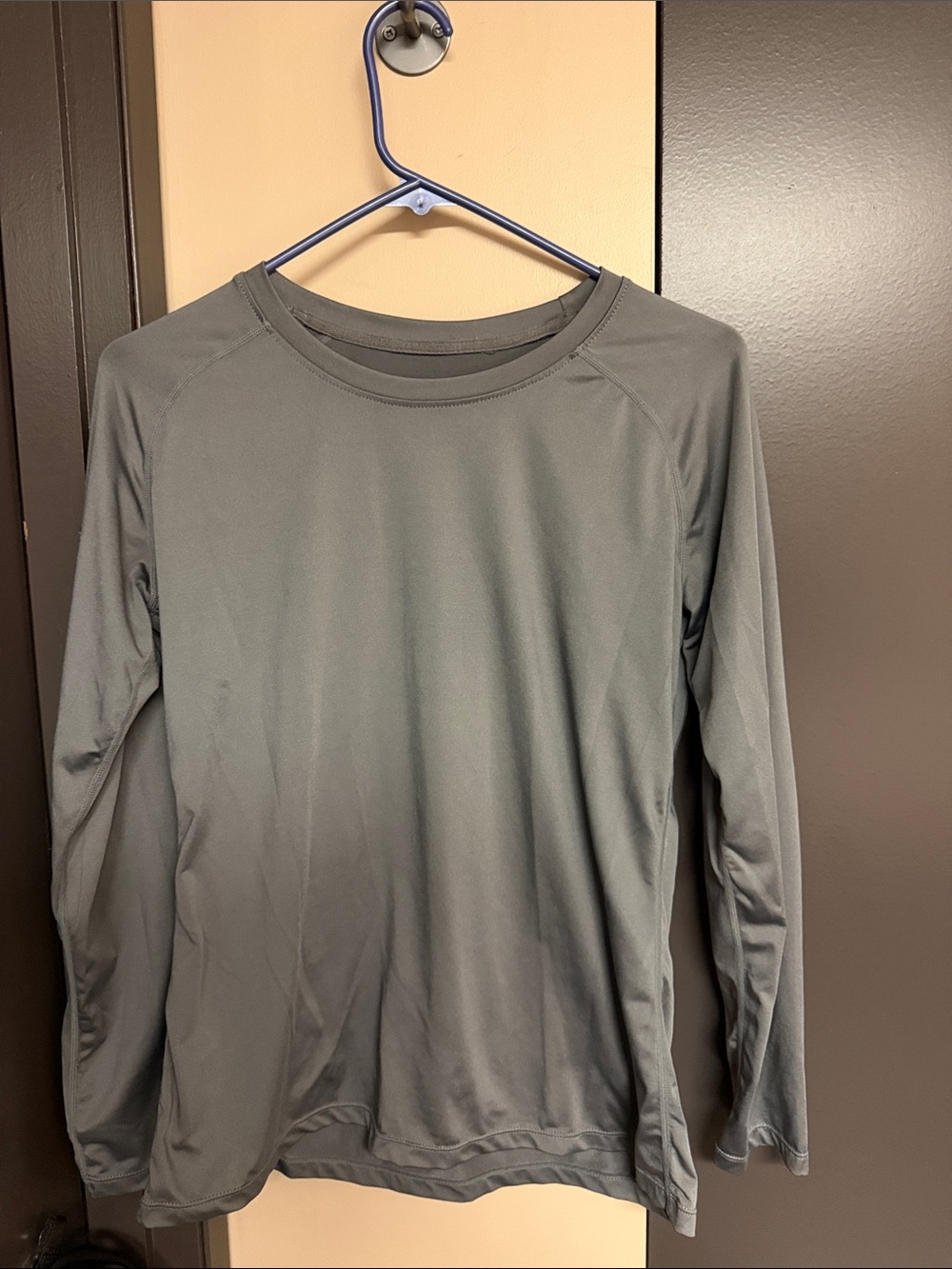 Men's Long-Sleeve Performance Shirt - Gray